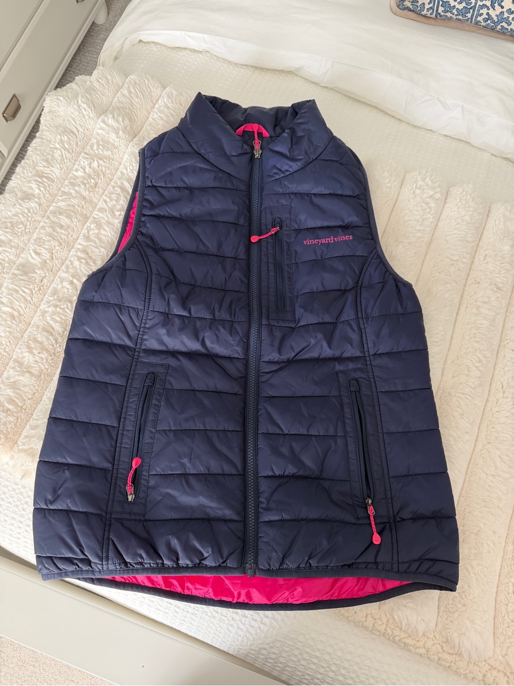 Vineyard Vines Womens Navy Puffer Vest with Pink Trim